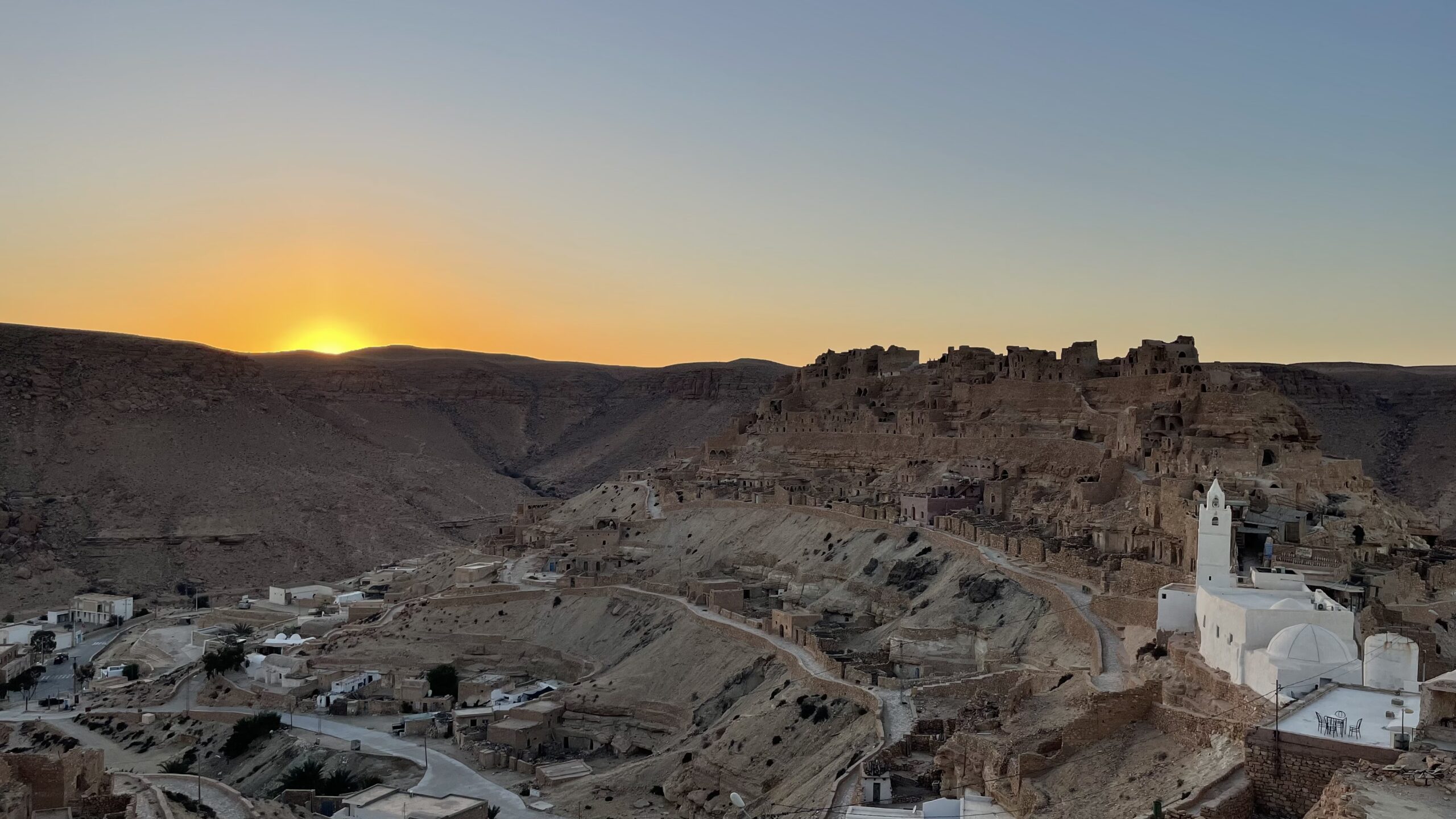 DISCOVERING SOUTHERN TUNISIA